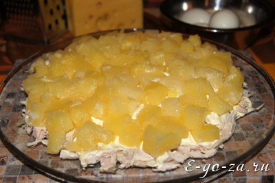 Кубики ананаса