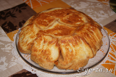Вкусная, сочная и нежная шарлотка из яблок и хлеба!