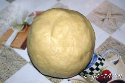 Добавляем муку