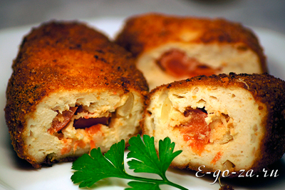 Астраханские куриные котлеты с помидорами